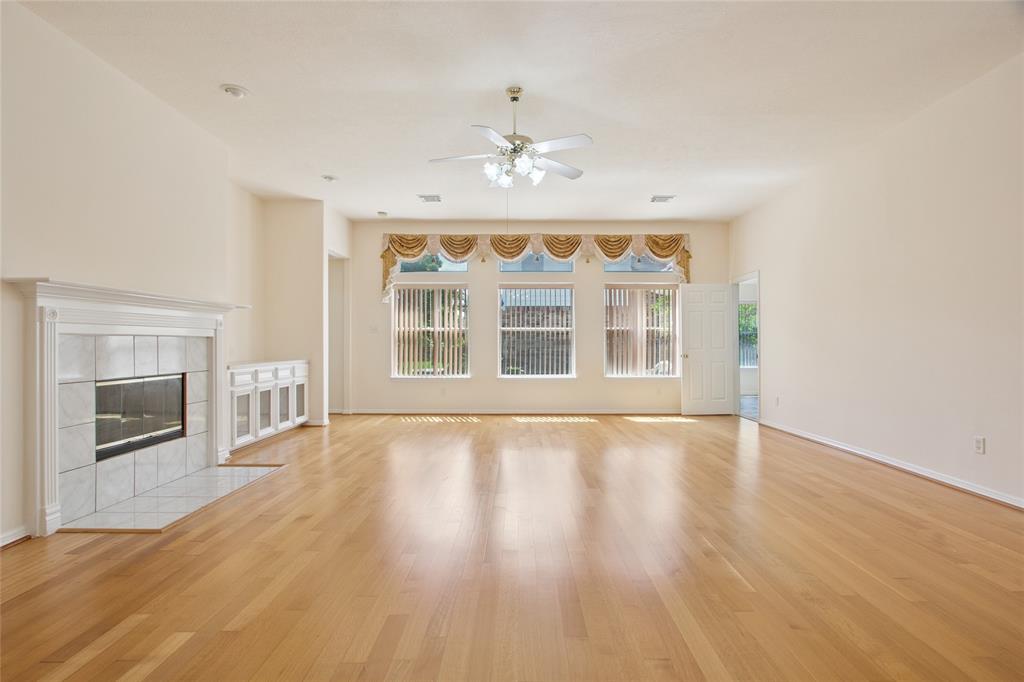 18415 Deer Crossing Drive, Humble, Texas image 2
