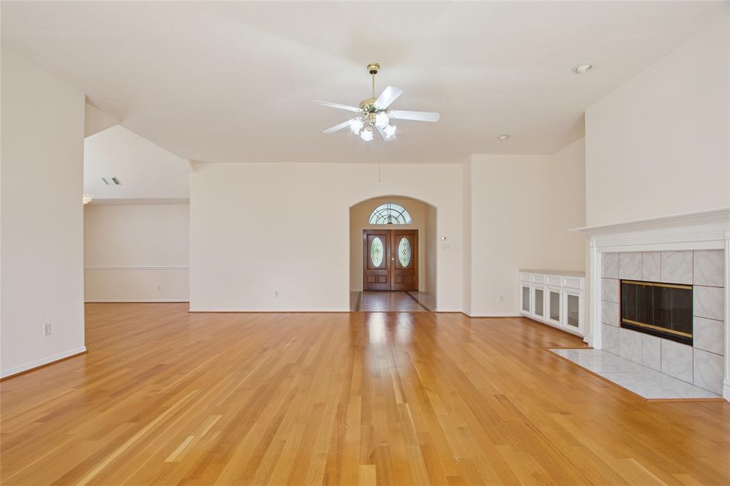 18415 Deer Crossing Drive, Humble, Texas image 4