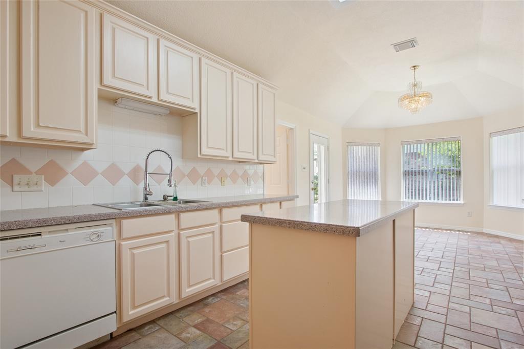 18415 Deer Crossing Drive, Humble, Texas image 9