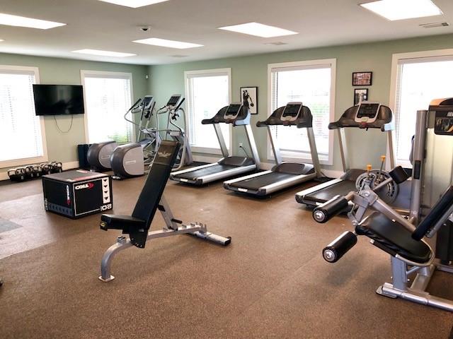 2702 Ballast Green Drive, Texas City, Texas image 6