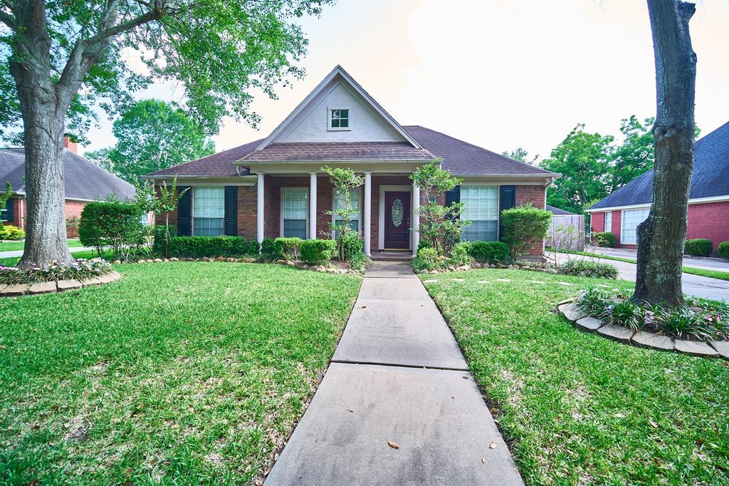 5022 Moss Run Drive, Missouri City, Texas image 22