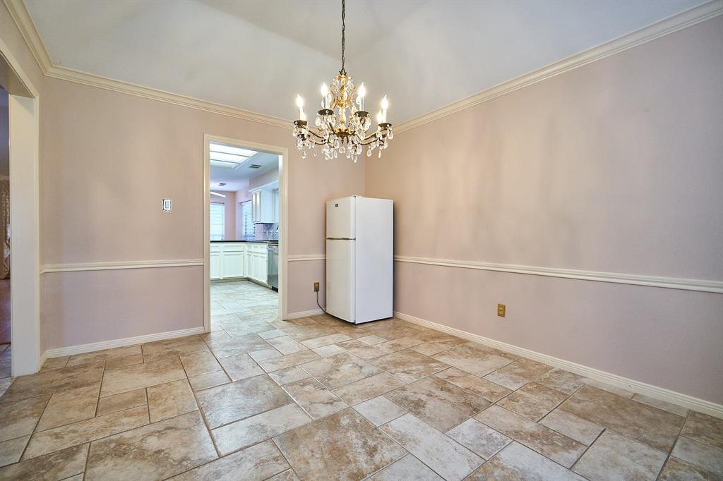 5022 Moss Run Drive, Missouri City, Texas image 3