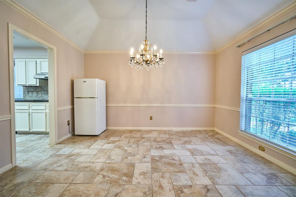 5022 Moss Run Drive, Missouri City, Texas image 2