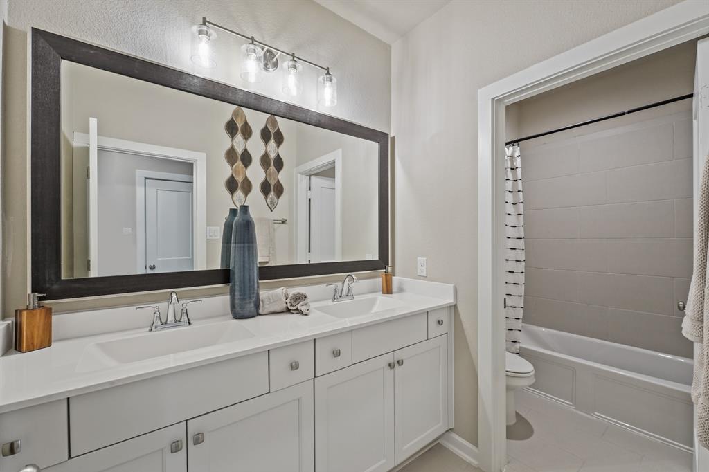 4739 Vaughan Way, Iowa Colony, Texas image 15