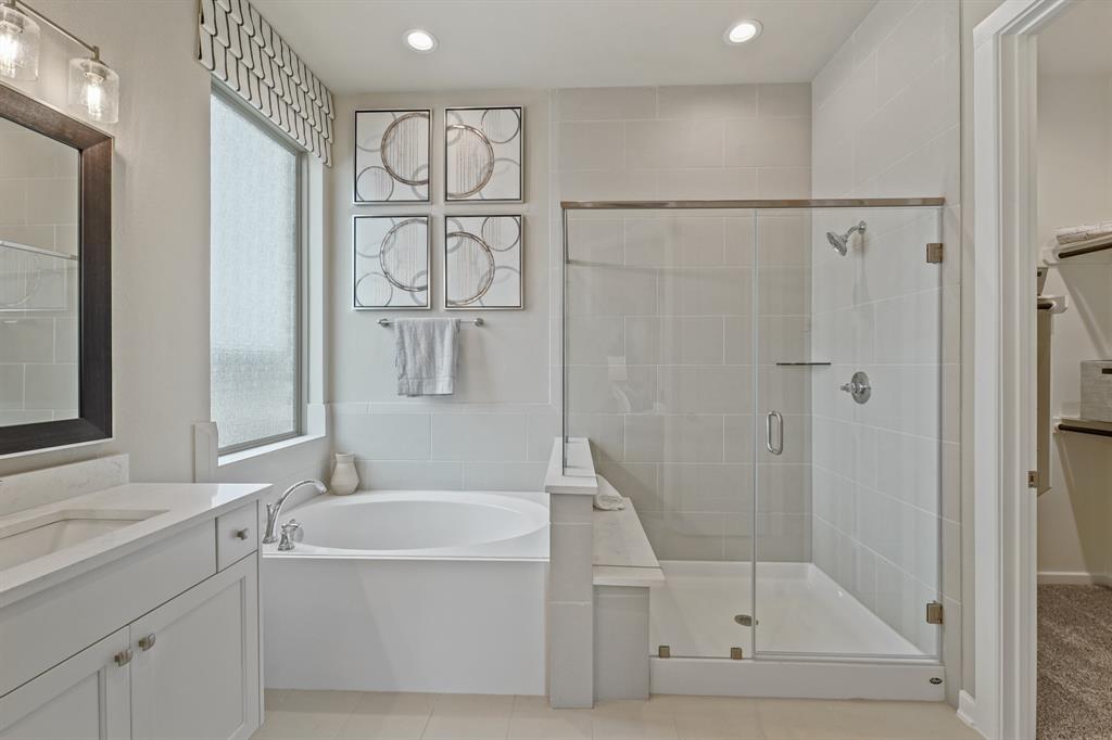 4739 Vaughan Way, Iowa Colony, Texas image 30