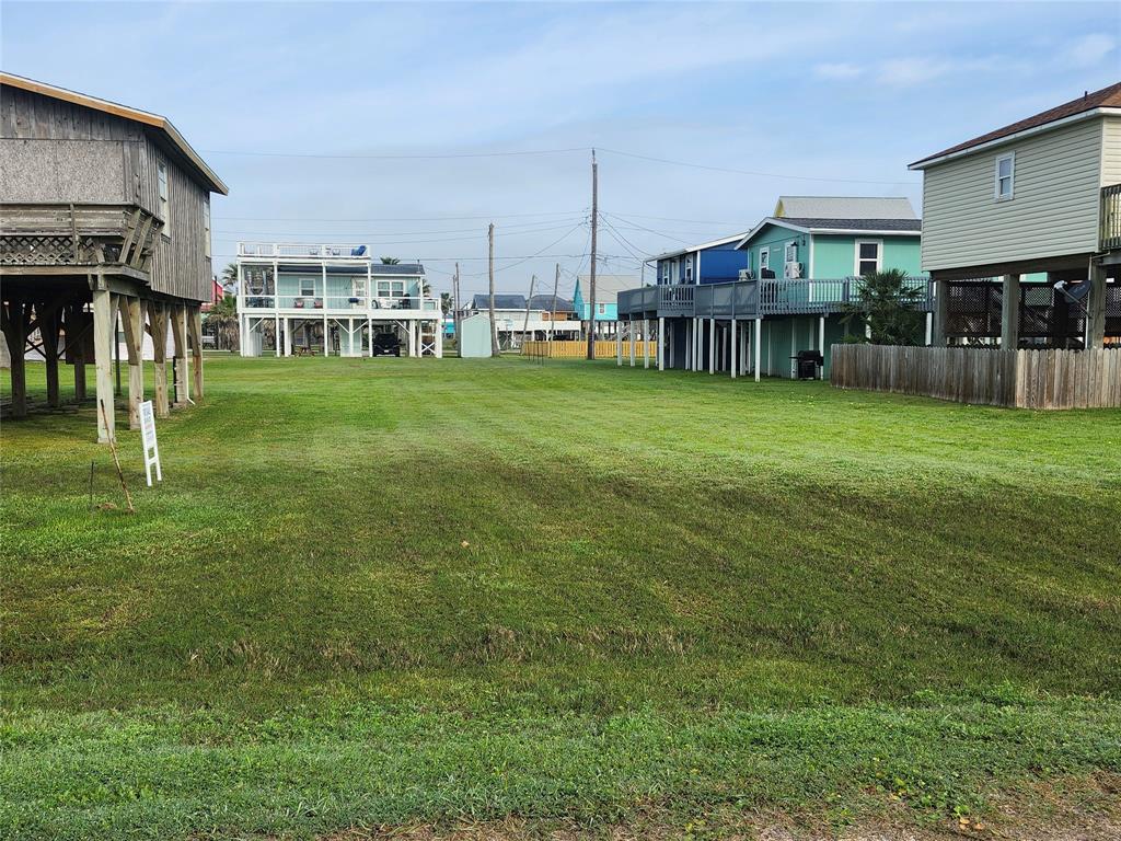 1218 Middle Dr, Surfside Beach, Texas image 4