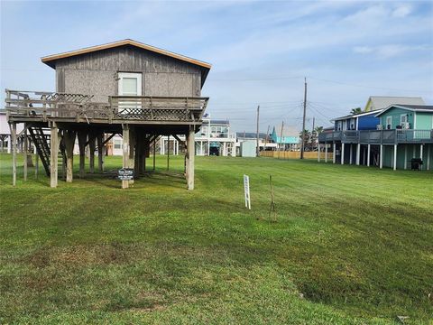 Photo of 1218 Middle Dr, Surfside Beach, TX 77541 (MLS # 72735928)