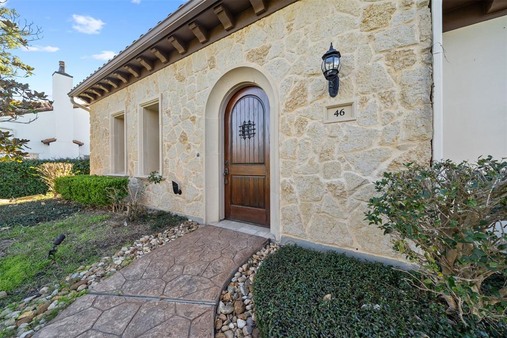 46 N Player Manor Circle
