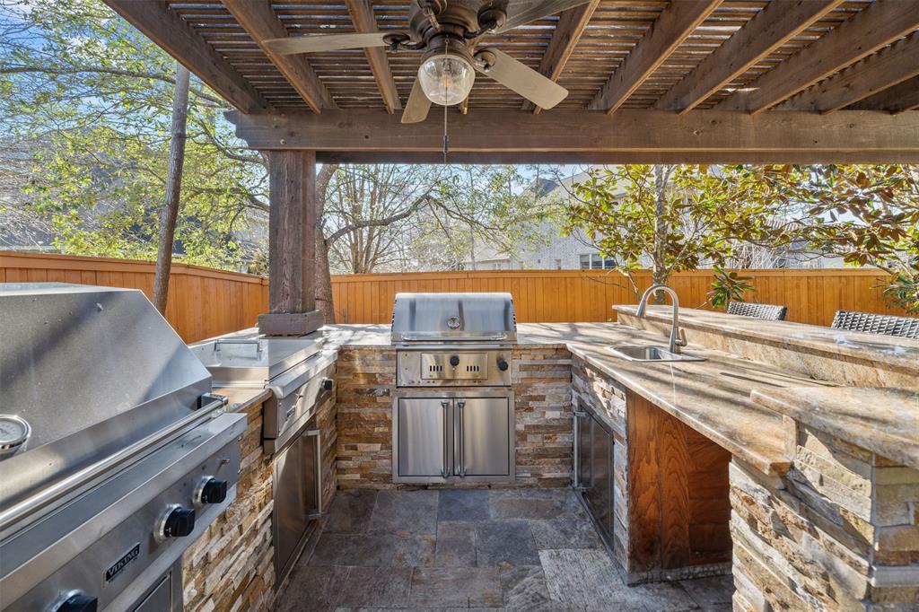 46 N Player Manor Circle