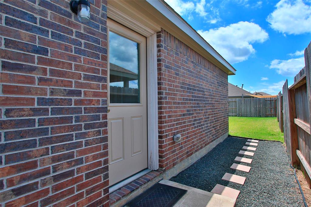 19326 Via Vinovo Court, New Caney, Texas image 34