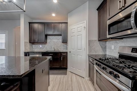 A home in Rosharon