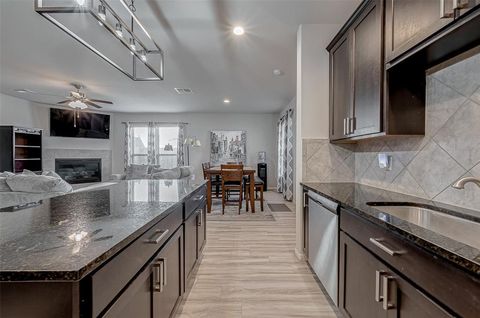 A home in Rosharon