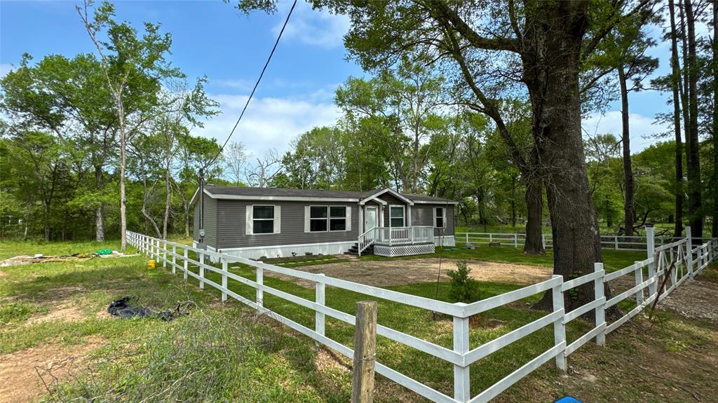 7865 Pine Cone Lane, Plantersville, Texas image 2