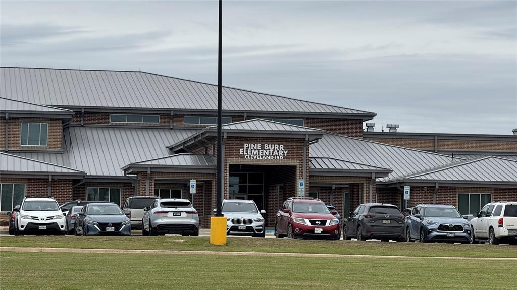 736 20, Cleveland, Texas image 11