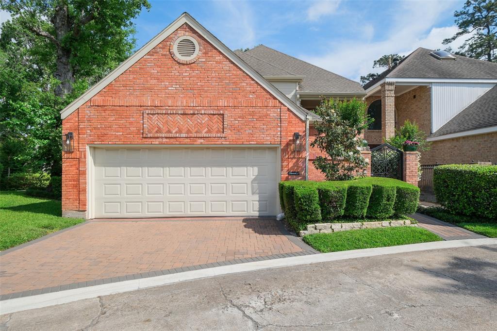 9626 Briar Forest Drive, Houston, Texas image 2
