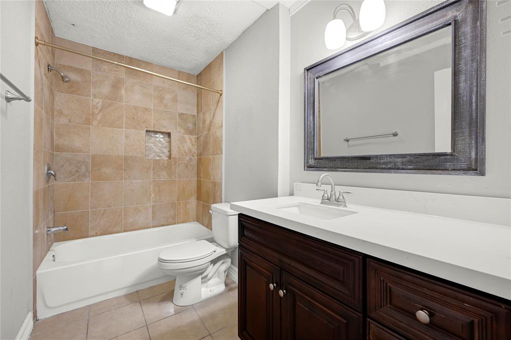 8385 Sands Point Drive #5, Houston, Texas image 7