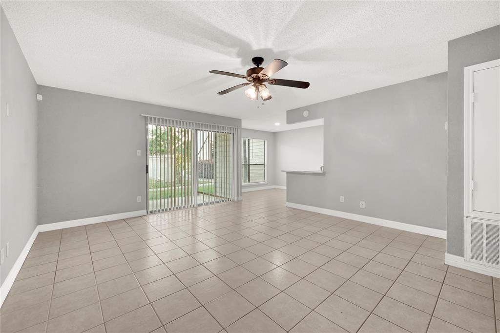 8385 Sands Point Drive #5, Houston, Texas image 2