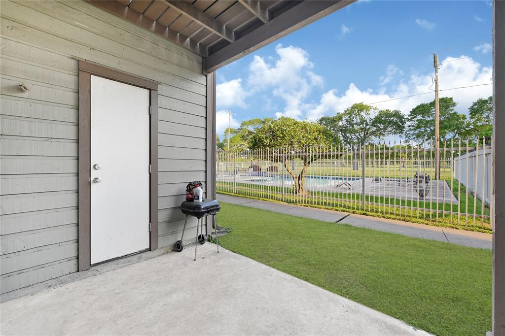 8385 Sands Point Drive #5, Houston, Texas image 17
