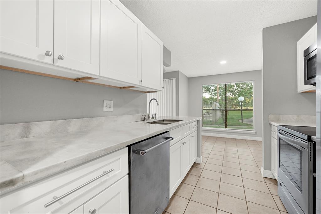 8385 Sands Point Drive #5, Houston, Texas image 13