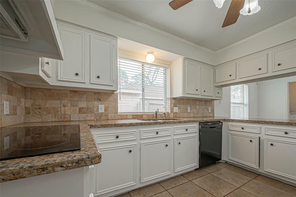 3635 Fir Forest Drive, Spring, Texas image 21