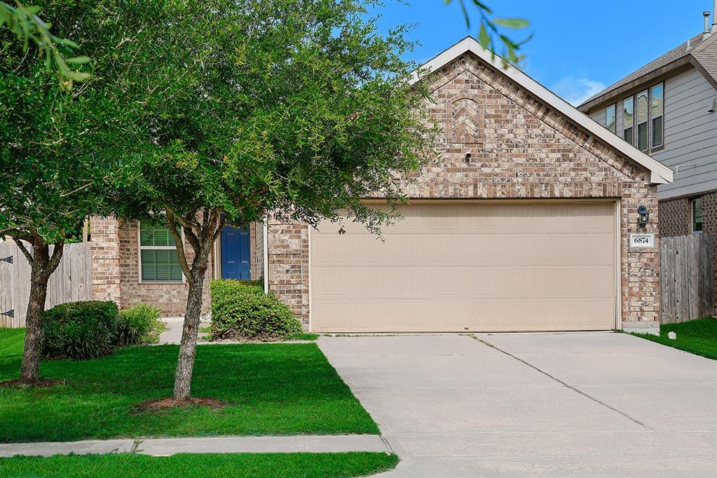 6874 Catalpa Bluff Lane