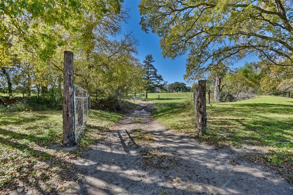 TBD Fm 2762, Flatonia, Texas image 6