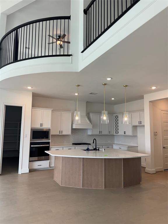 915 Wormwood Drive, League City, Texas image 2