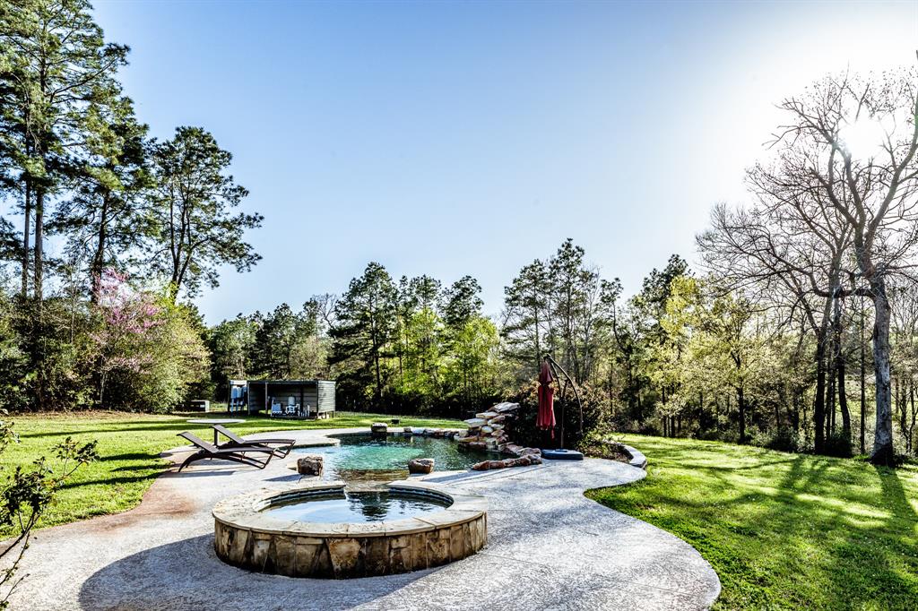 522 Round Prairie Rd Rd, Huntsville, Texas image 35