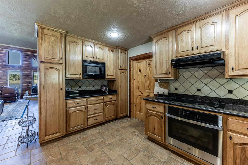 522 Round Prairie Rd Rd, Huntsville, Texas image 15