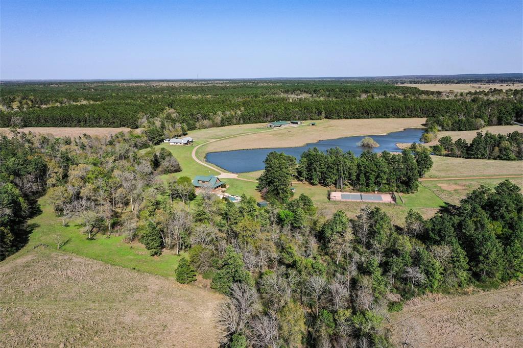 522 Round Prairie Rd Rd, Huntsville, Texas image 4