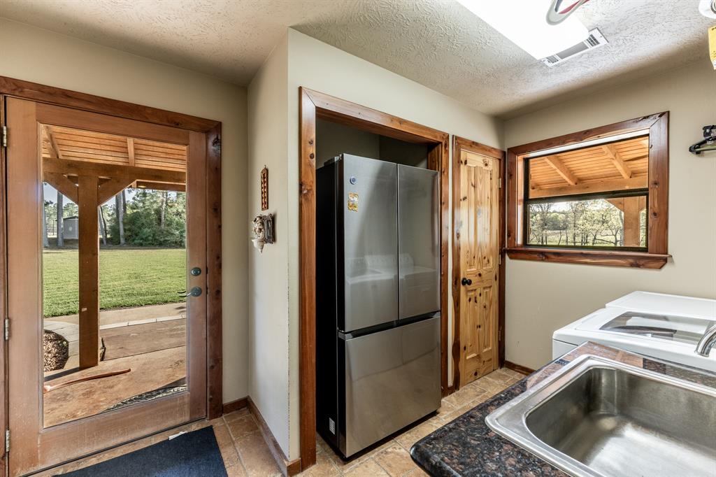 522 Round Prairie Rd Rd, Huntsville, Texas image 18