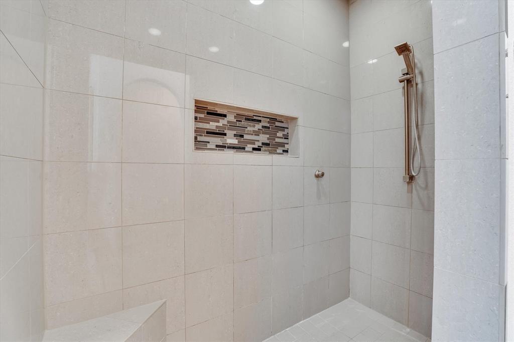 120 Tehama Court, Montgomery, Texas image 13