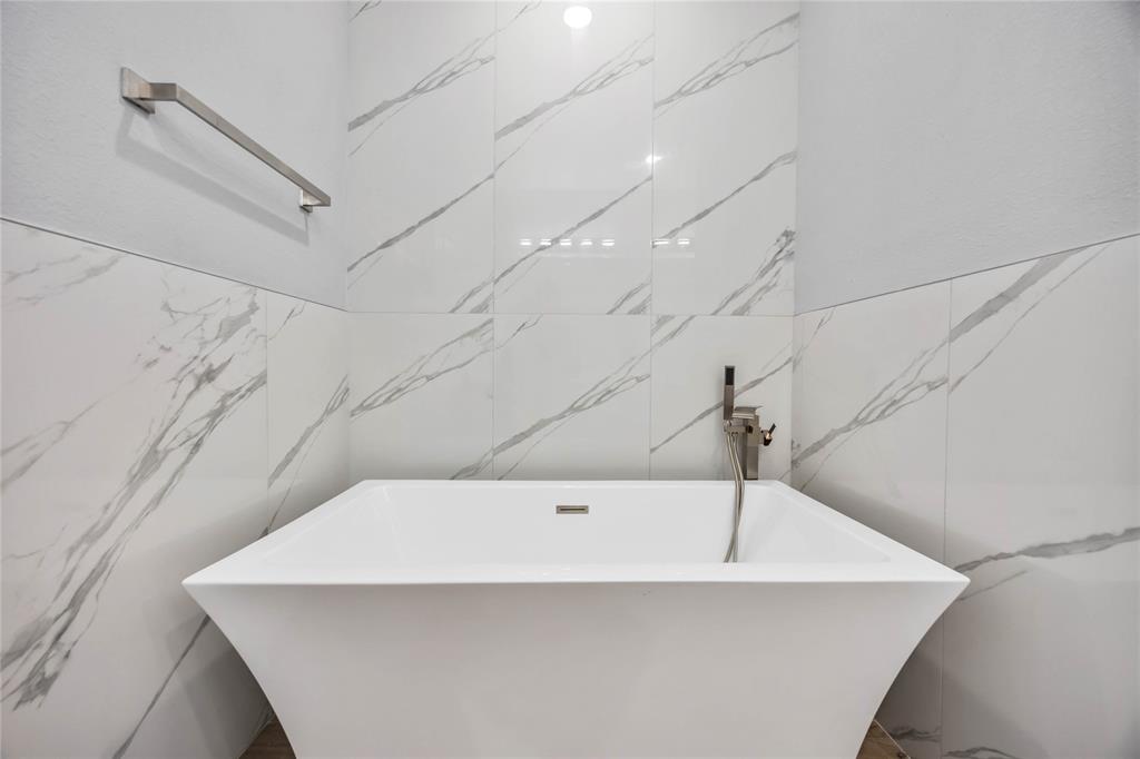 4923 Golden Forest Street #A, Houston, Texas image 16