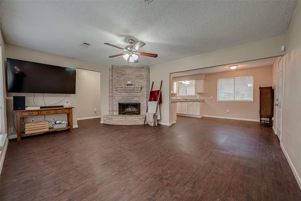 7315 Dogwood Lane, Baytown, Texas image 3