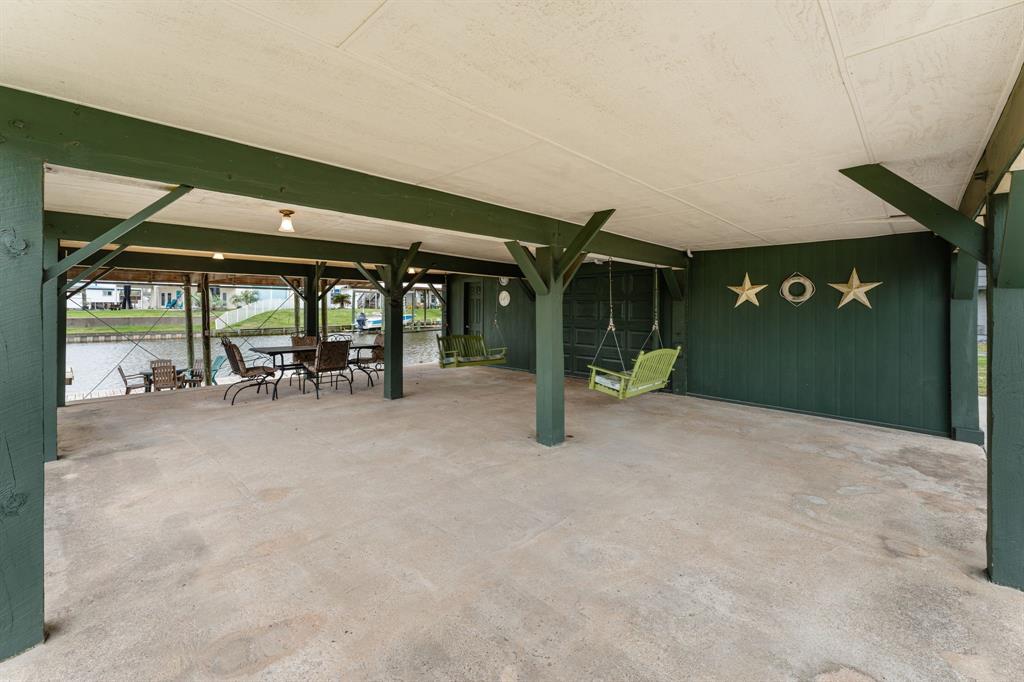 410 Palm Drive, Liverpool, Texas image 34