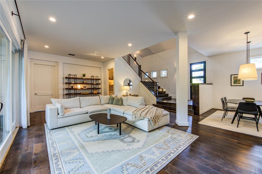 1121 Lashbrook Drive
