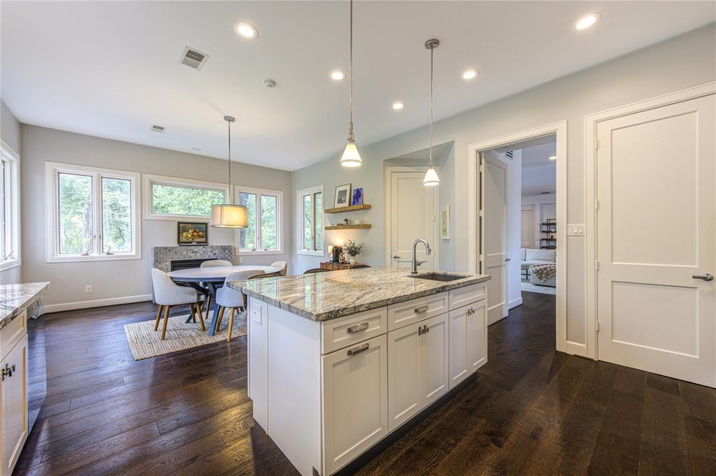 1121 Lashbrook Drive