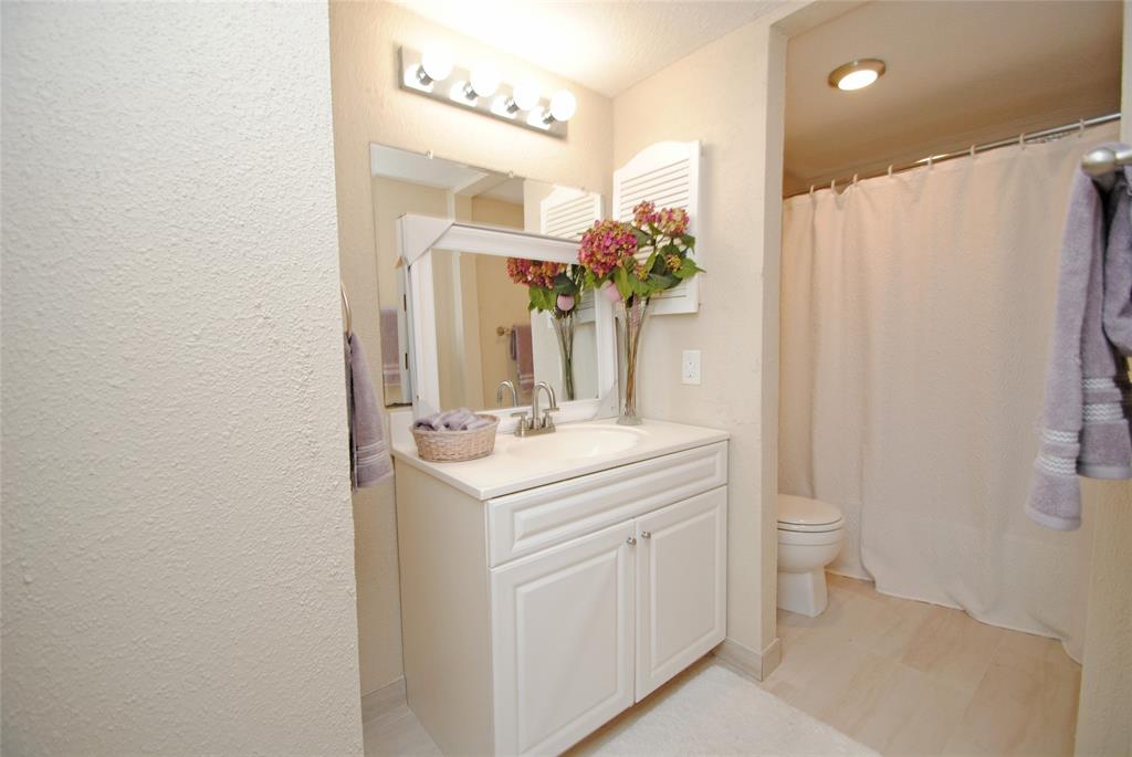 781 Country Place Drive #2084, Houston, Texas image 15