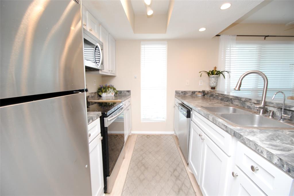 781 Country Place Drive #2084, Houston, Texas image 3