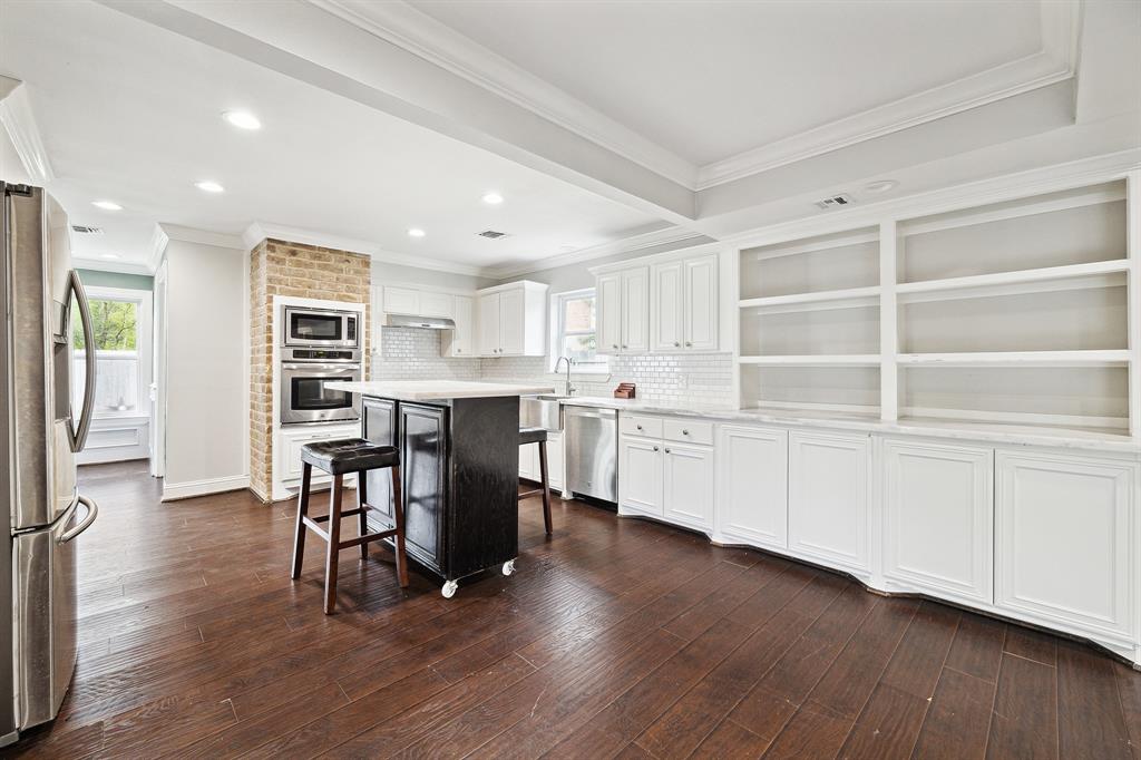 10811 Cranbrook Road, Houston, Texas image 5