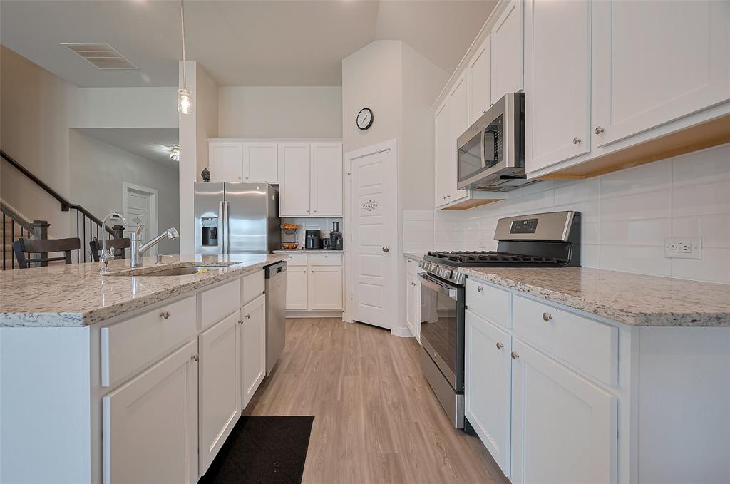8619 Jetty Glen Drive, Cypress, Texas image 11