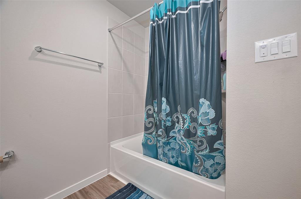 8619 Jetty Glen Drive, Cypress, Texas image 32