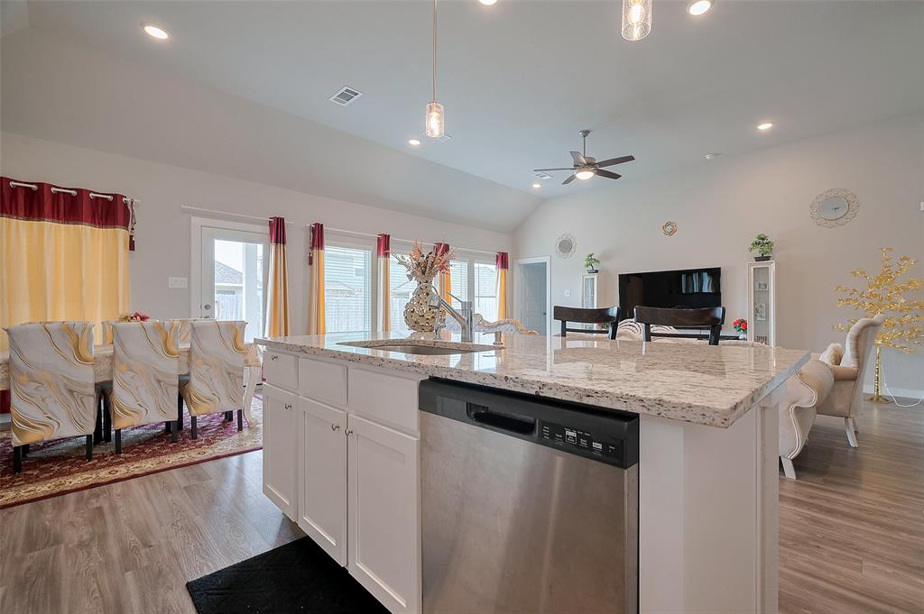 8619 Jetty Glen Drive, Cypress, Texas image 10