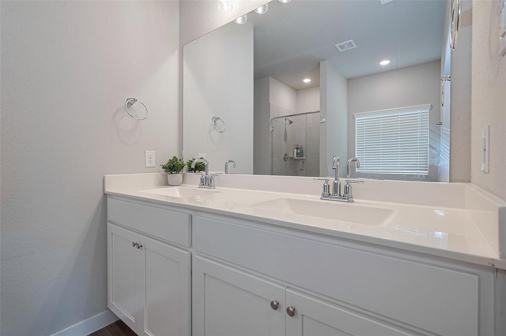 8619 Jetty Glen Drive, Cypress, Texas image 38