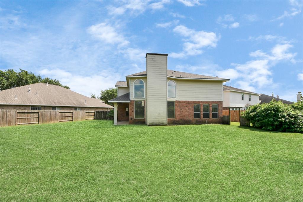 2304 Shadow Canyon Court, Pearland, Texas image 26