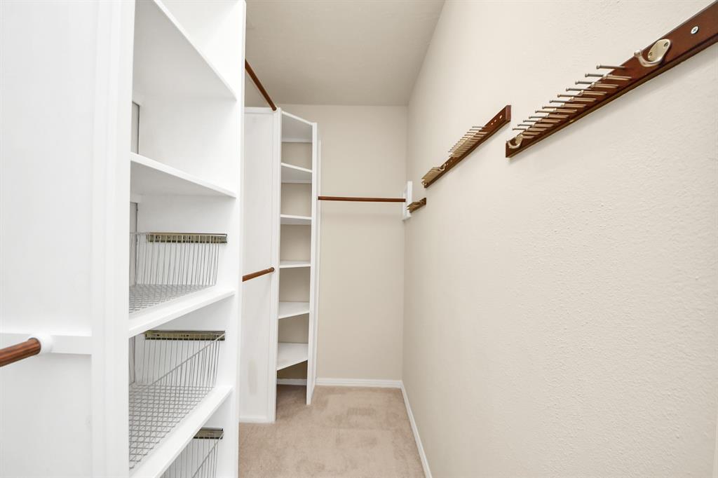 2304 Shadow Canyon Court, Pearland, Texas image 21