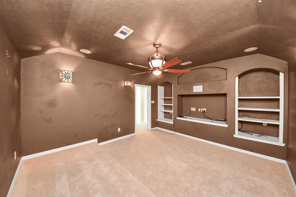 2304 Shadow Canyon Court, Pearland, Texas image 29