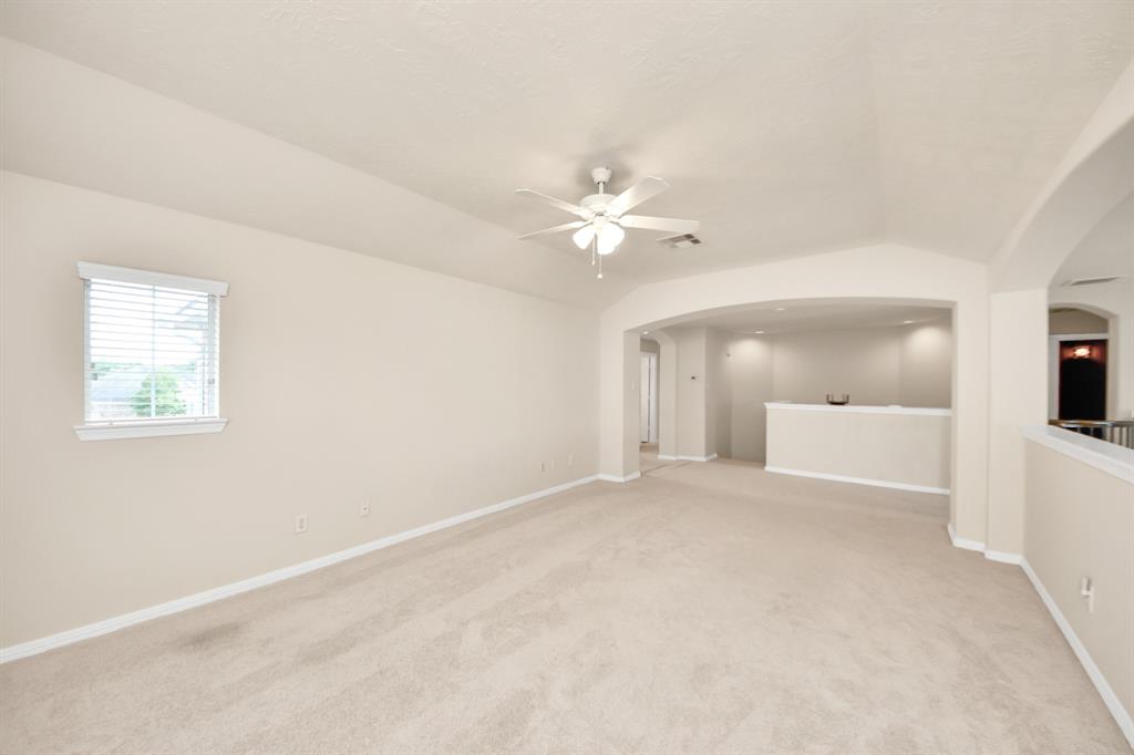 2304 Shadow Canyon Court, Pearland, Texas image 38