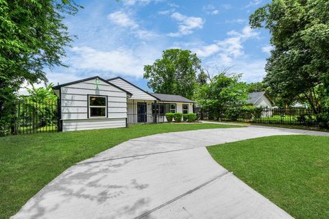 6018 Beekman Road Houston TX 77021