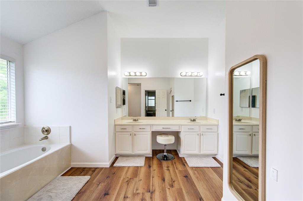 3109 Watercastle Court, League City, Texas image 31